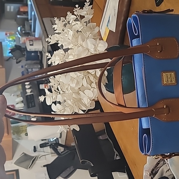 Dooney and Bourke - Blue Bag with Red interior- Like new condition - Picture 15 of 16